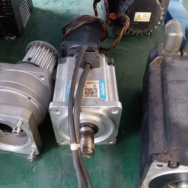 Professional servo drive repair and fast cnc servo motor repair solutions for industrial manufacturing equipment.jpg