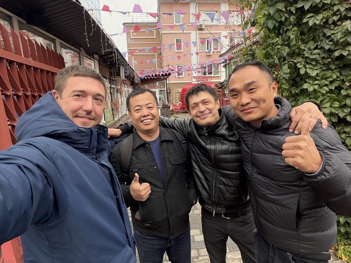 Building a Compliant, Reliable Supply Bridge to Russia:  Zhongping Technology Meets Local Partners On Site